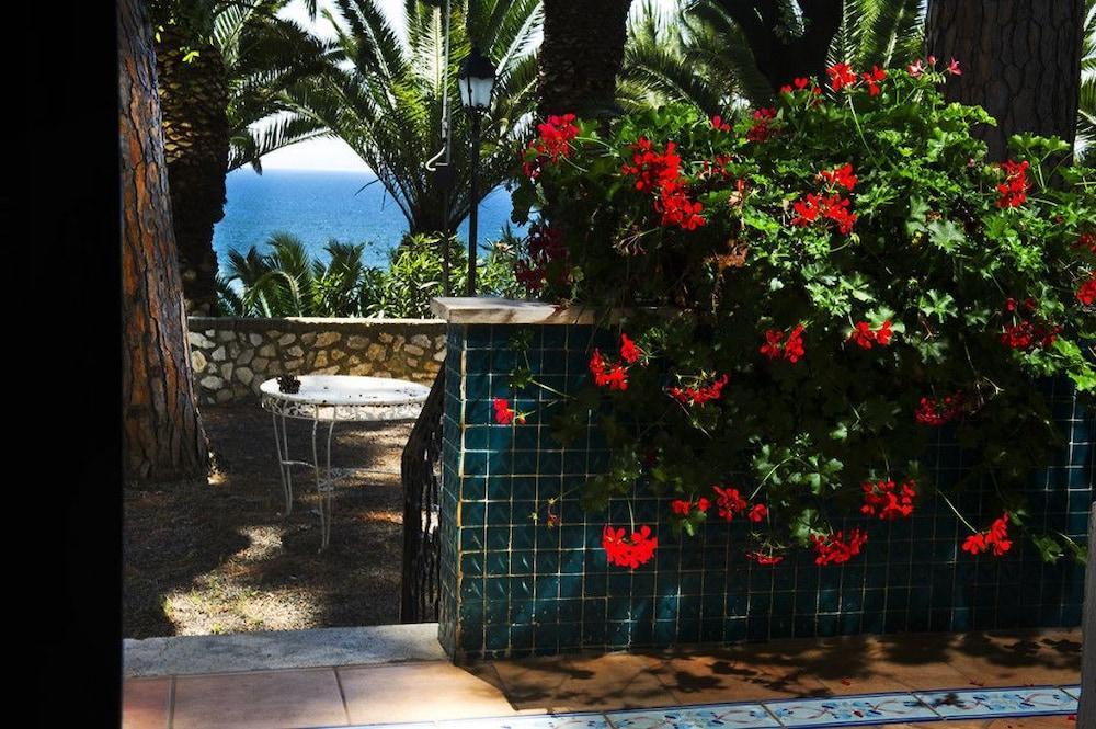 Grande Albergo Miramare Формия Экстерьер фото