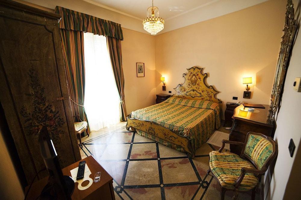 Grande Albergo Miramare Формия Экстерьер фото