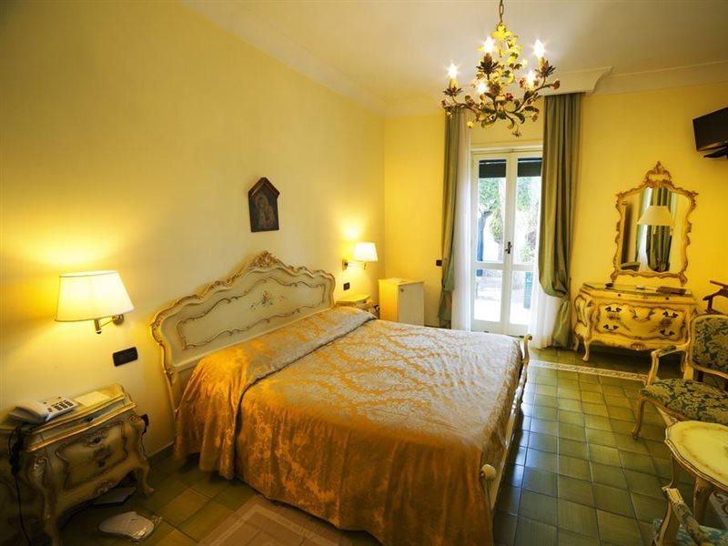 Grande Albergo Miramare Формия Экстерьер фото