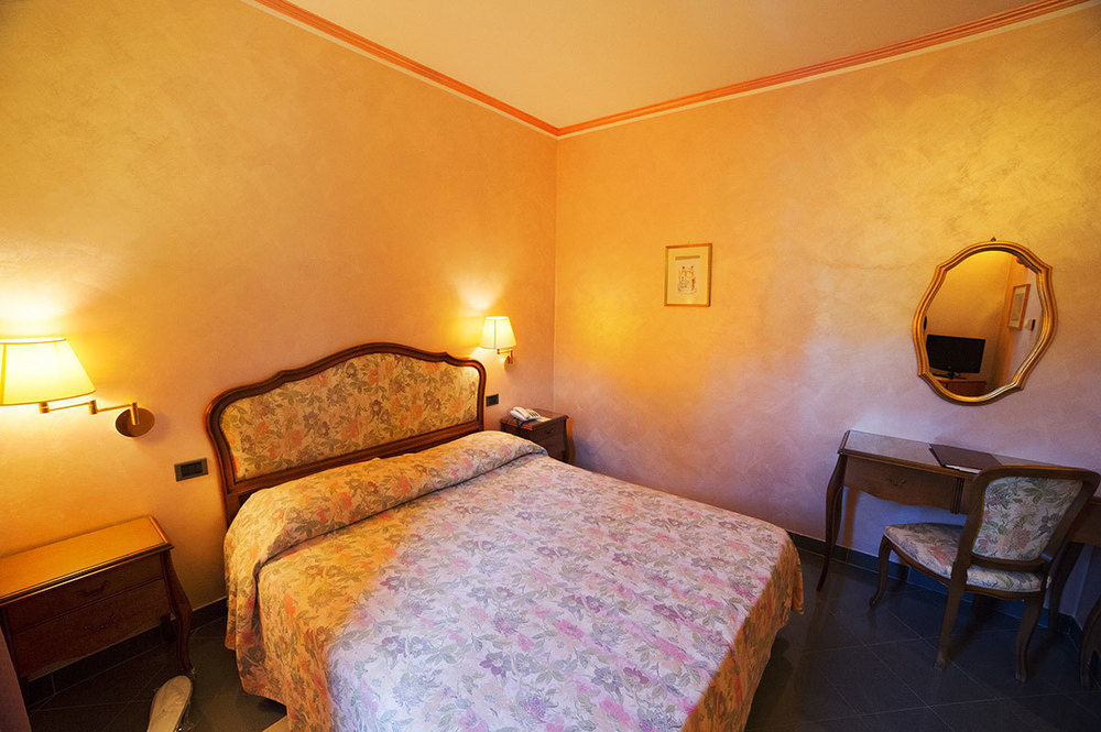 Grande Albergo Miramare Формия Экстерьер фото