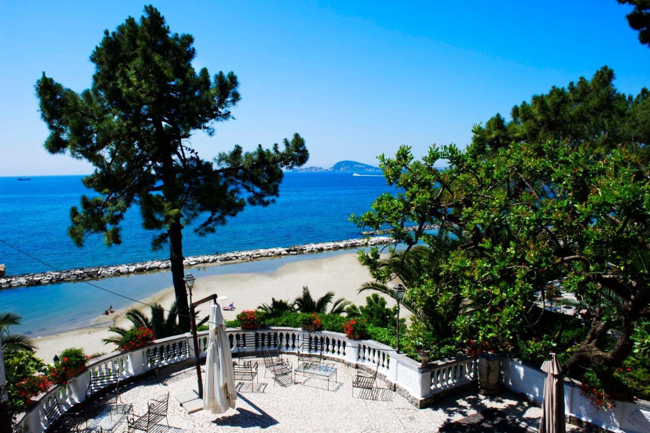 Grande Albergo Miramare Формия Экстерьер фото