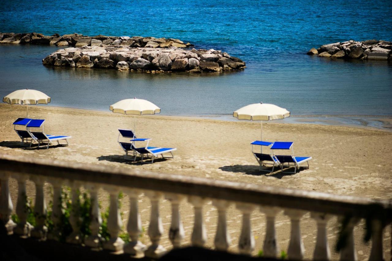 Grande Albergo Miramare Формия Экстерьер фото