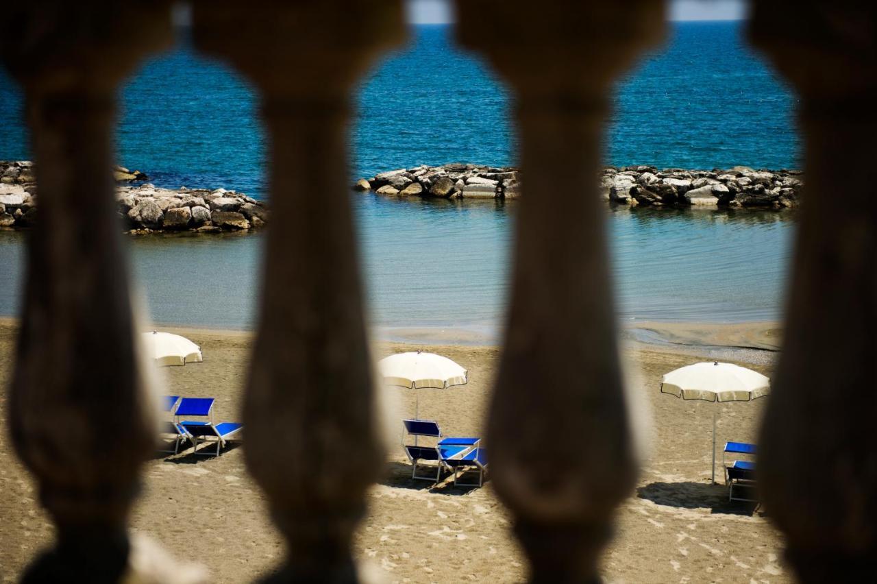 Grande Albergo Miramare Формия Экстерьер фото
